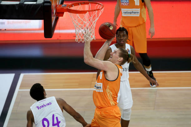 这套战术在 这套战术在